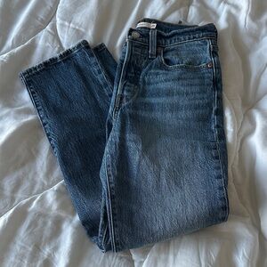 Levi wedgie straight jeans